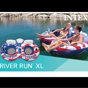 Two seater water float NEW IN BOX